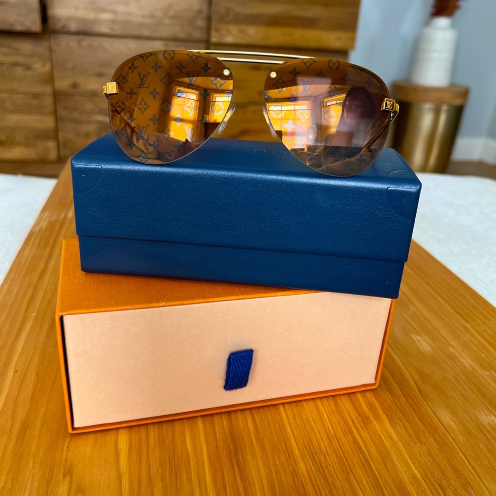 Louis Vuitton Clockwise Sunglasses
